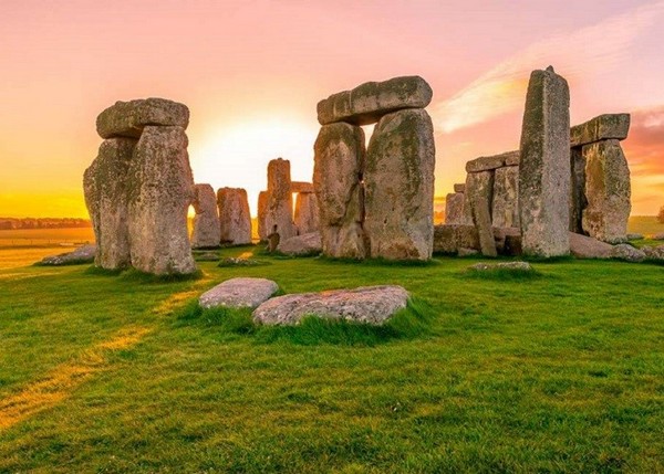 KIẾN TRÚC NGUYÊN THỦY STONEHENGE VÀ NHỮNG BÍ ẨN KÌ LẠ